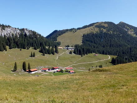 Firstalmen mit Brecherspitz (rechts)